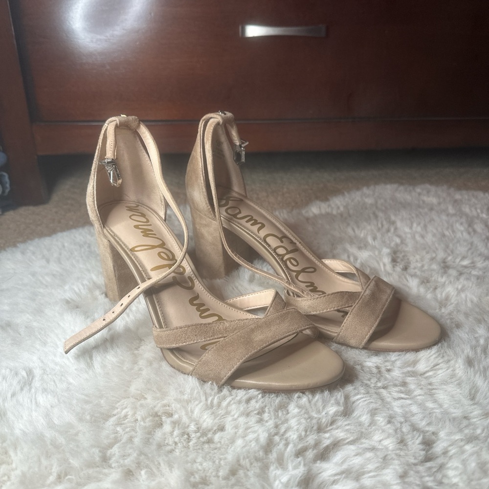 Tan heels